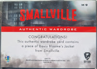 2012-Cryptozoic-Smallville-Season-7-10-Wardrobe-Trading-Card-M9-DavisBloome-Jacket-Back