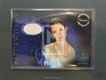 2005 Inkworks Charmed Conversations PWCC8 Piper Pieceworks Trading Card - Holly Marie Combs - Front